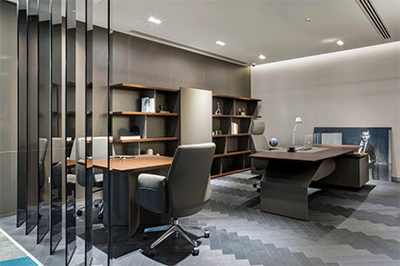 Fixed Desk or Height Adjustable Desk: How to Choose the Right Desk for Work