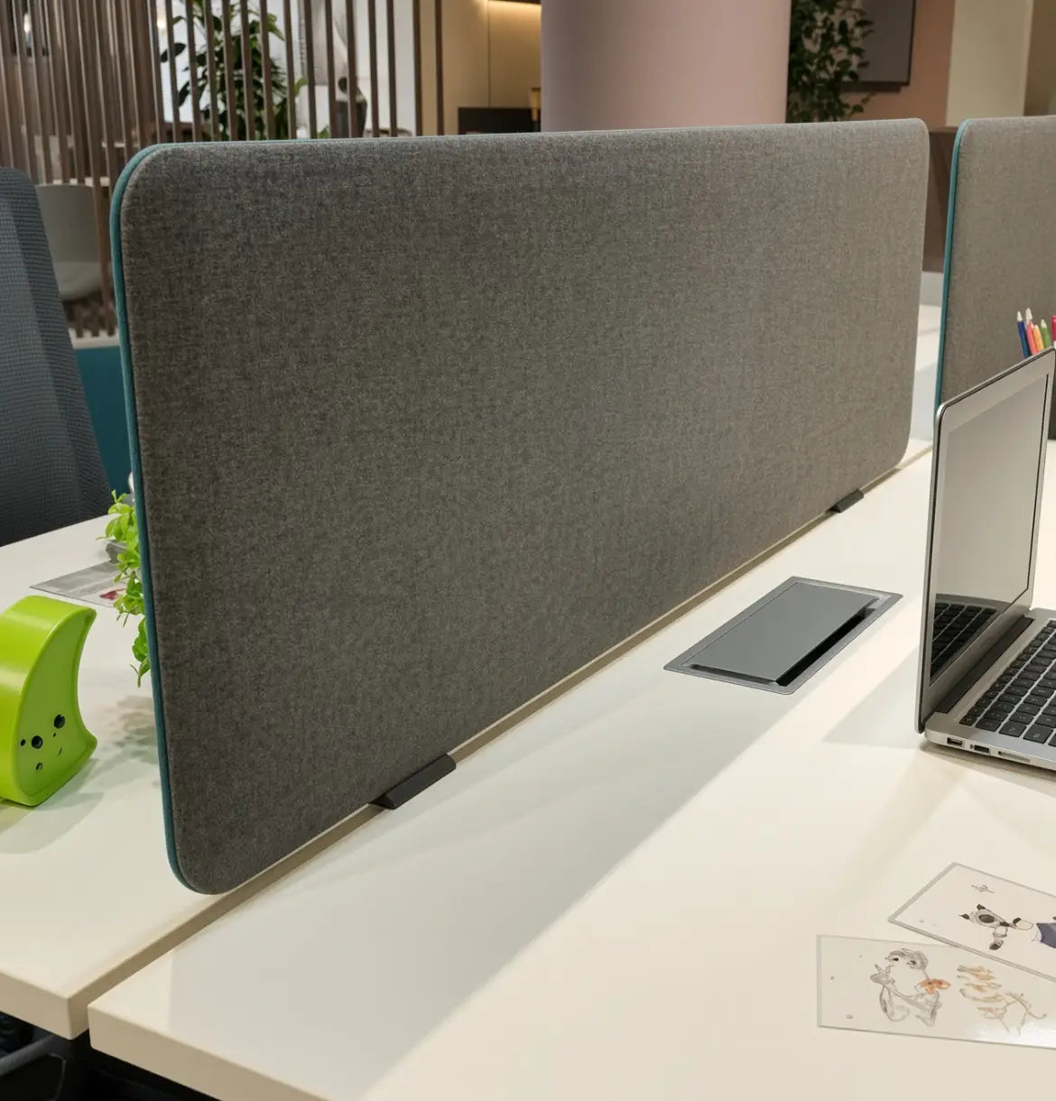 Agile Acoustic Center Divider Consumer BAFCO