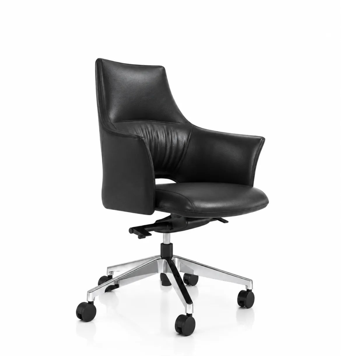 Binye Midback in Black Leather