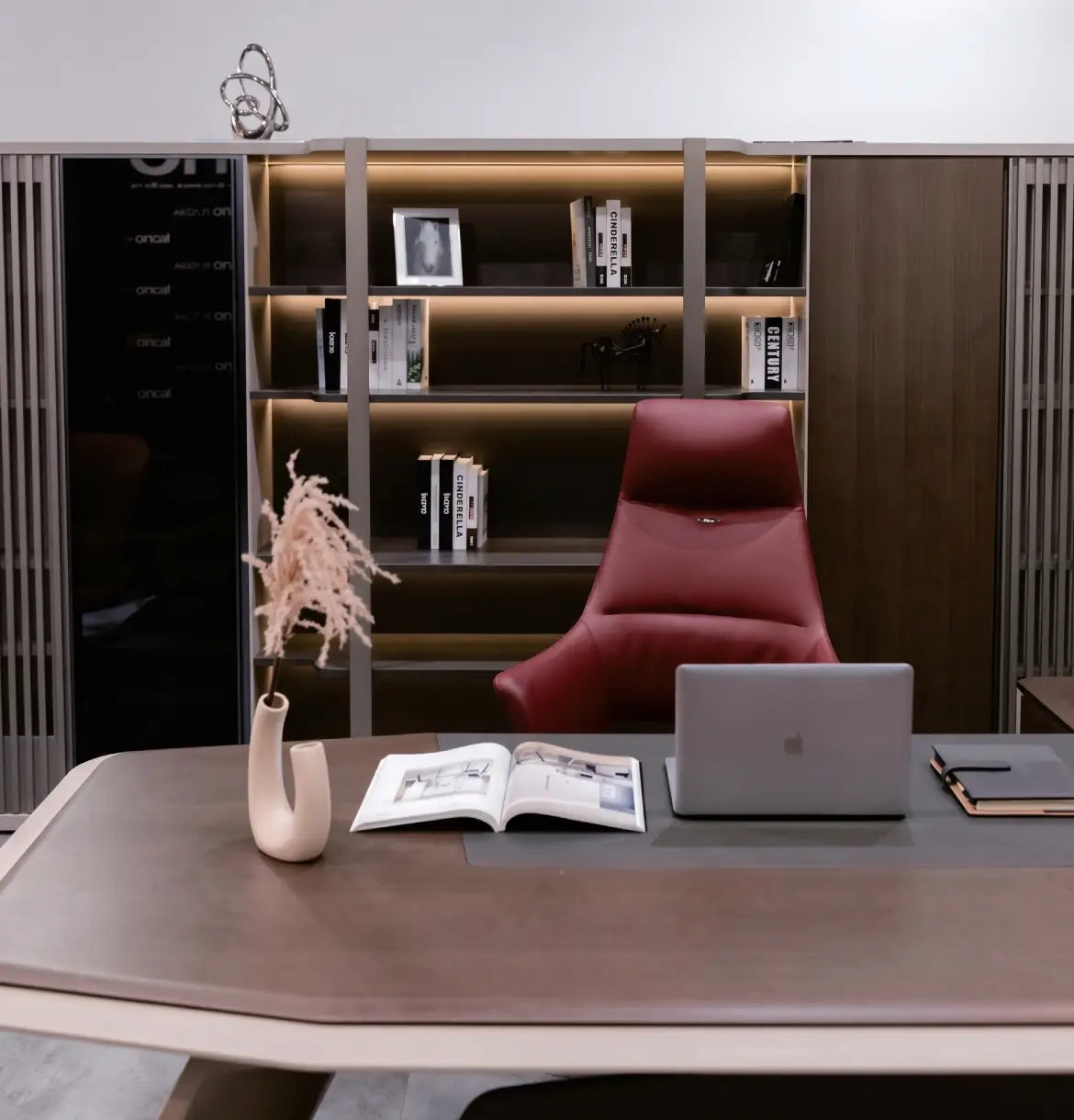Gramy Executive Wall Storage Consumer KANO
