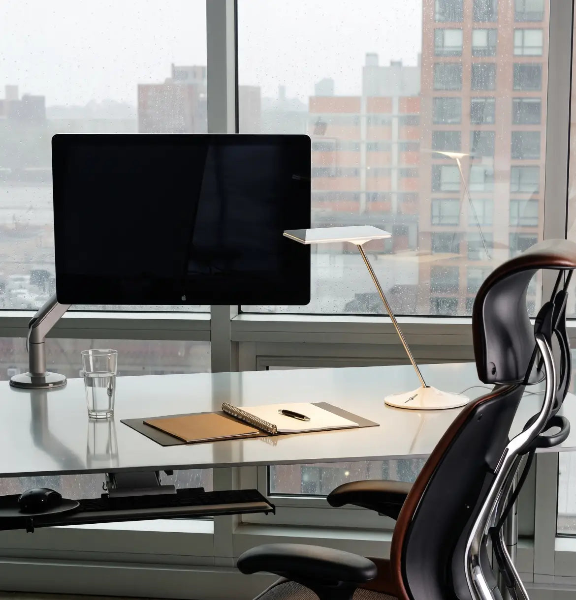 Horizon Light Consumer Humanscale