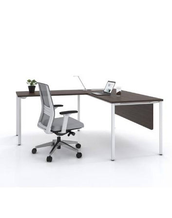 Agile L-Shaped Desk