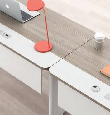 Mickey Straight Desk (Clusters)