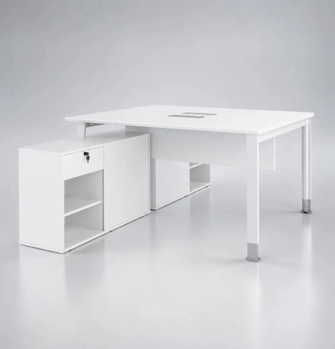 Noqi "U" Cluster for 2 Pax with Credenza Return Consumer KANO
